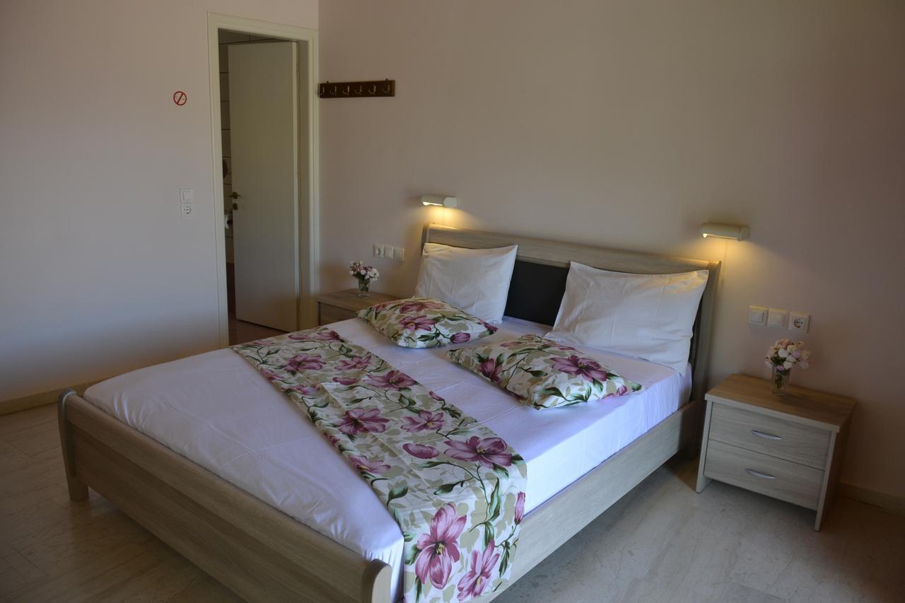 Geroulis Stefanos Studios Vasiliki (Lefkada)