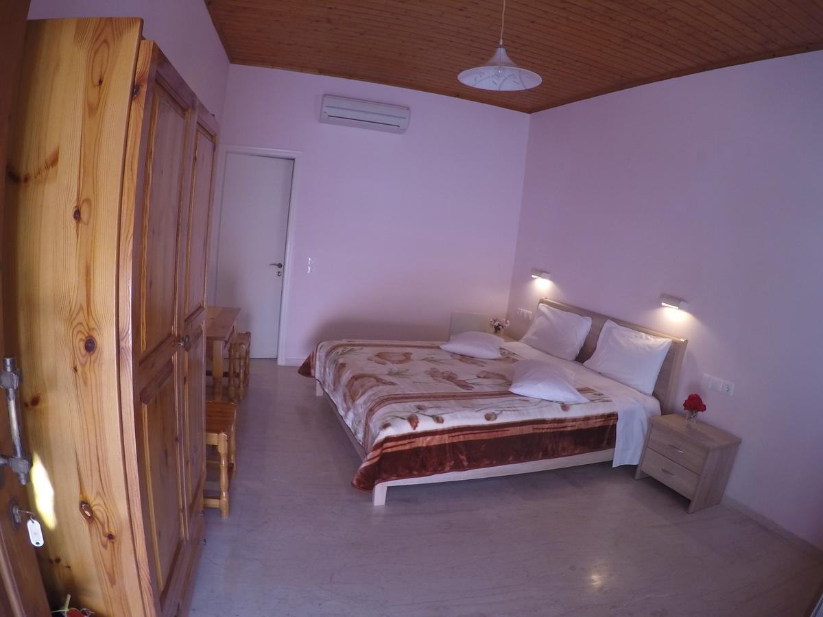 Geroulis Stefanos Studios Vasiliki (Lefkada)