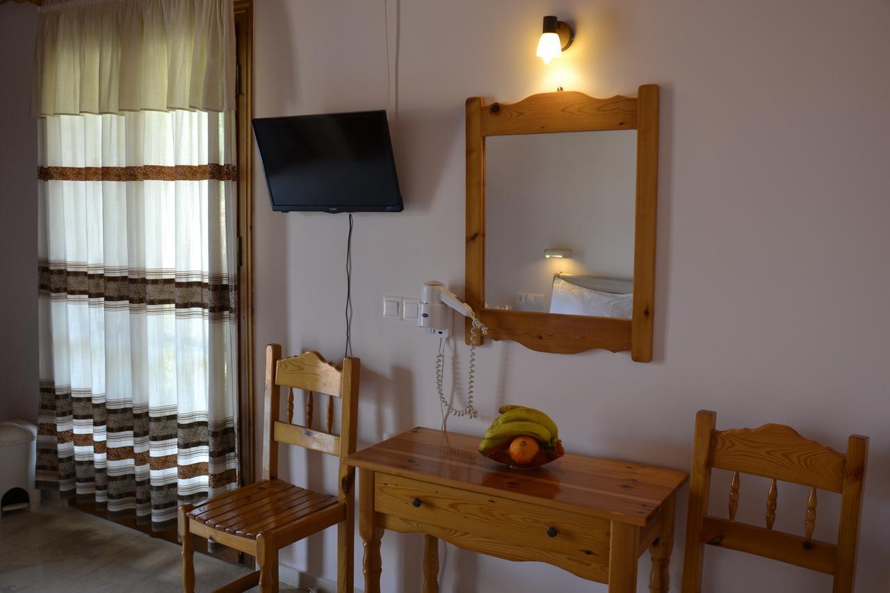 Geroulis Stefanos Studios